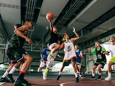 cba上海vs深圳第一场